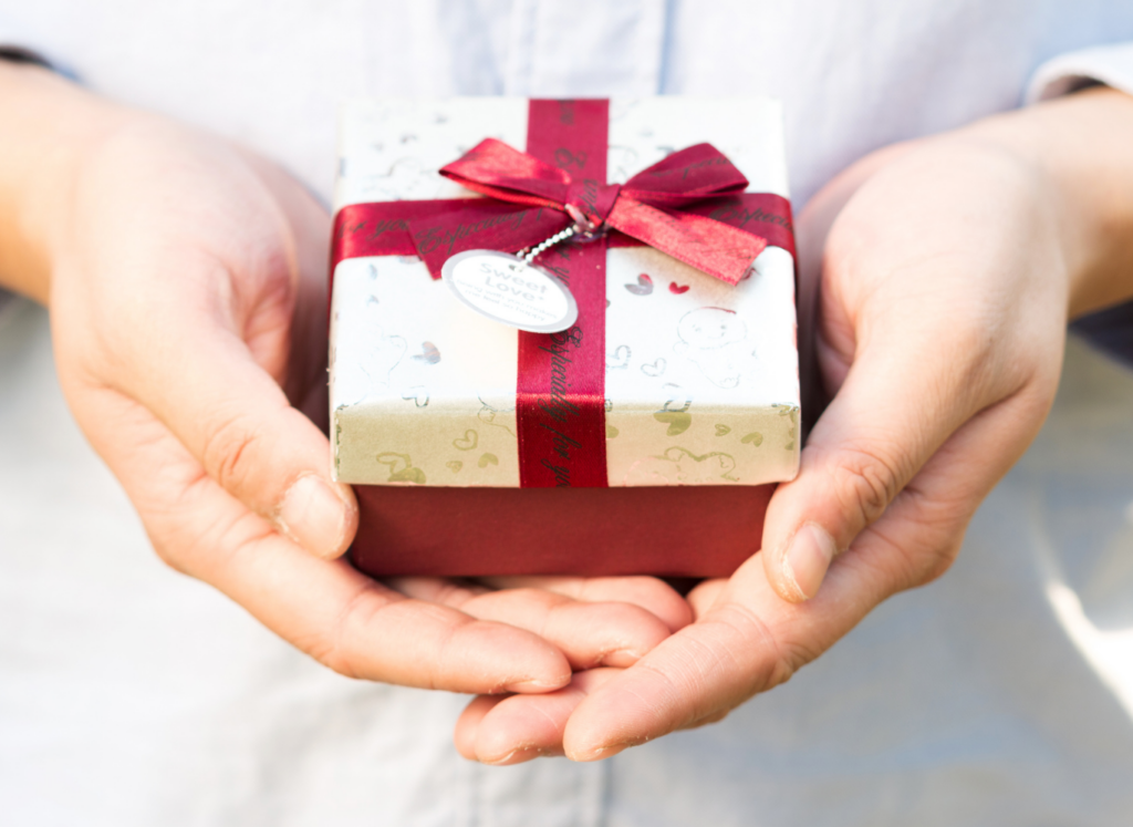 The More Hands The Merrier – Holiday Volunteer Opportunities
